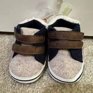 NWT Cat and Jack Cozy Brown and Cream Kids Shoes 9-12 mo